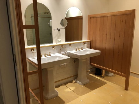 Caves Road Guest Houses - Accommodation Search 5