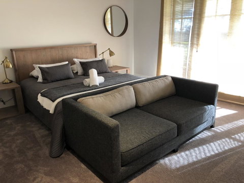 Caves Road Guest Houses - Accommodation Search 22