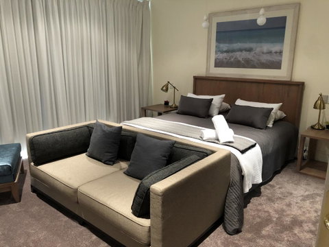 Caves Road Guest Houses - Accommodation Search 11