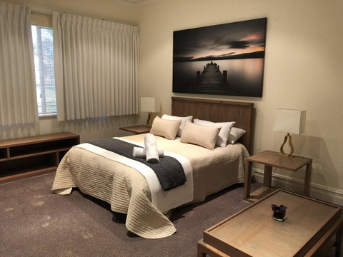 Caves Road Guest Houses - Accommodation Search 21