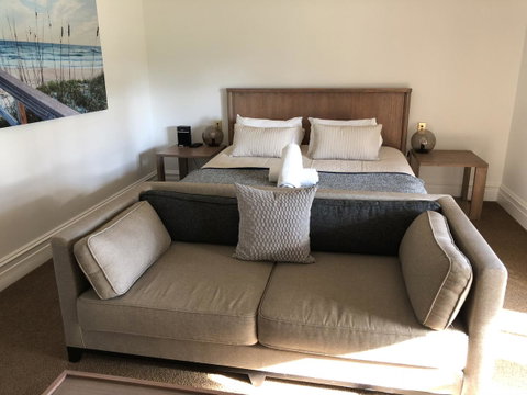 Caves Road Guest Houses - Accommodation Search 9