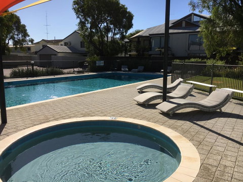 Geographe Bay Apartment - Accommodation Search 5