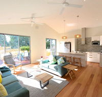 Sunny Blinco Street House - Accommodation Search