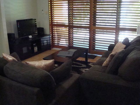 Presidential Bungalow - Accommodation Search 5