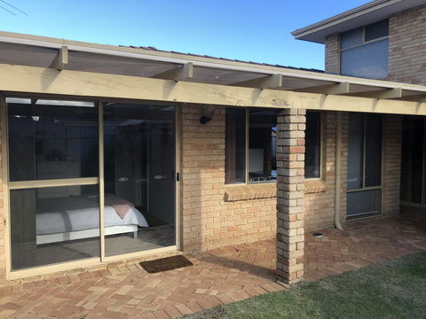 Dampier House Mullaloo-Perth - Accommodation Search 5