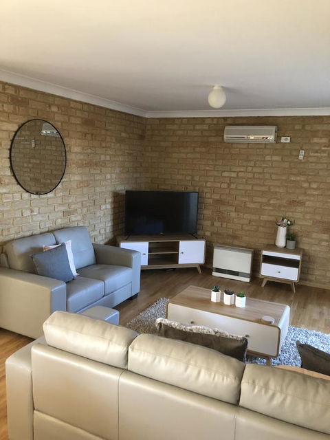 Dampier House Mullaloo-Perth - Accommodation Search 2
