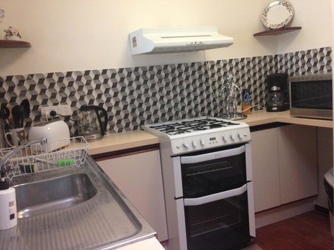 â˜… Stylish Family Home! â˜… - Accommodation Search 15
