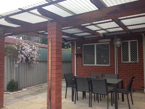 â˜… Stylish Family Home! â˜… - Accommodation Search 24