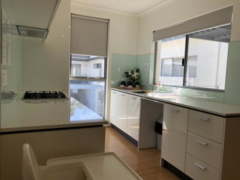 Gerring Court With Free 1 Car Bay Parking - Accommodation Search 11