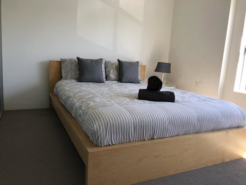 Gerring Court With Free 1 Car Bay Parking - Accommodation Search 1