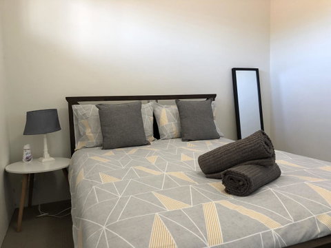 Gerring Court With Free 1 Car Bay Parking - Accommodation Search 5