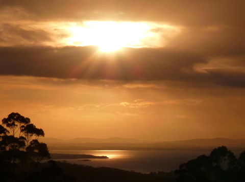 Innisfree Mountain Retreat - Accommodation Search 0