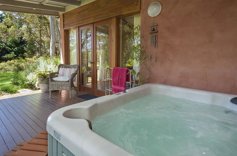 Innisfree Mountain Retreat - Accommodation Search 3