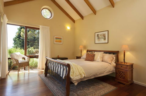 Innisfree Mountain Retreat - Accommodation Search 4