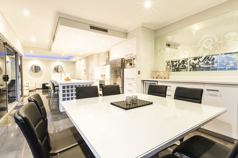 Ambar Villa Between City And Freo - Accommodation Search 10