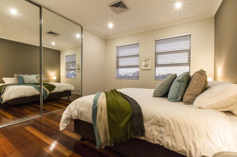 Ambar Villa Between City And Freo - Accommodation Search 8
