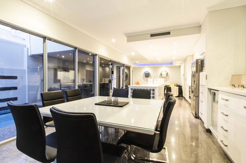 Ambar Villa Between City And Freo - Accommodation Search 6
