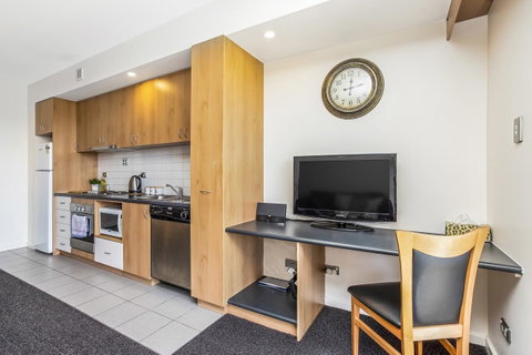 508 Stupendous Sunsets & Views Pool Gym Parking - Accommodation Search 21