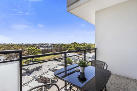 508 Stupendous Sunsets & Views Pool Gym Parking - Accommodation Search 26