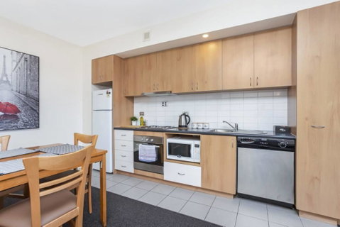 508 Stupendous Sunsets & Views Pool Gym Parking - Accommodation Search 43