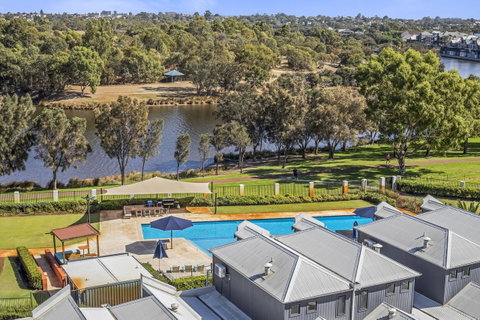 508 Stupendous Sunsets & Views Pool Gym Parking - Accommodation Search 28