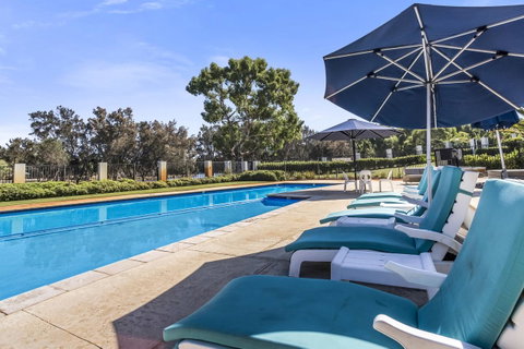 508 Stupendous Sunsets & Views Pool Gym Parking - Accommodation Search 29