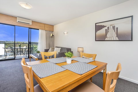 508 Stupendous Sunsets & Views Pool Gym Parking - Accommodation Search 7