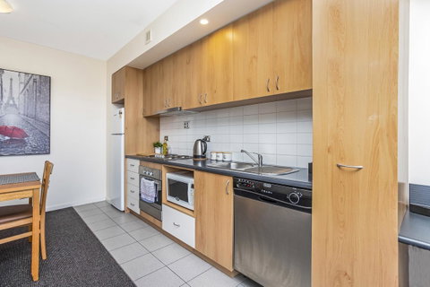 508 Stupendous Sunsets & Views Pool Gym Parking - Accommodation Search 15