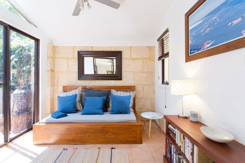 Monument Hill Townhouse - Fremantle - Accommodation Search 17