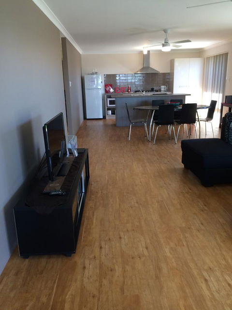 Portree On Sea - Kalbarri - Accommodation Search 3