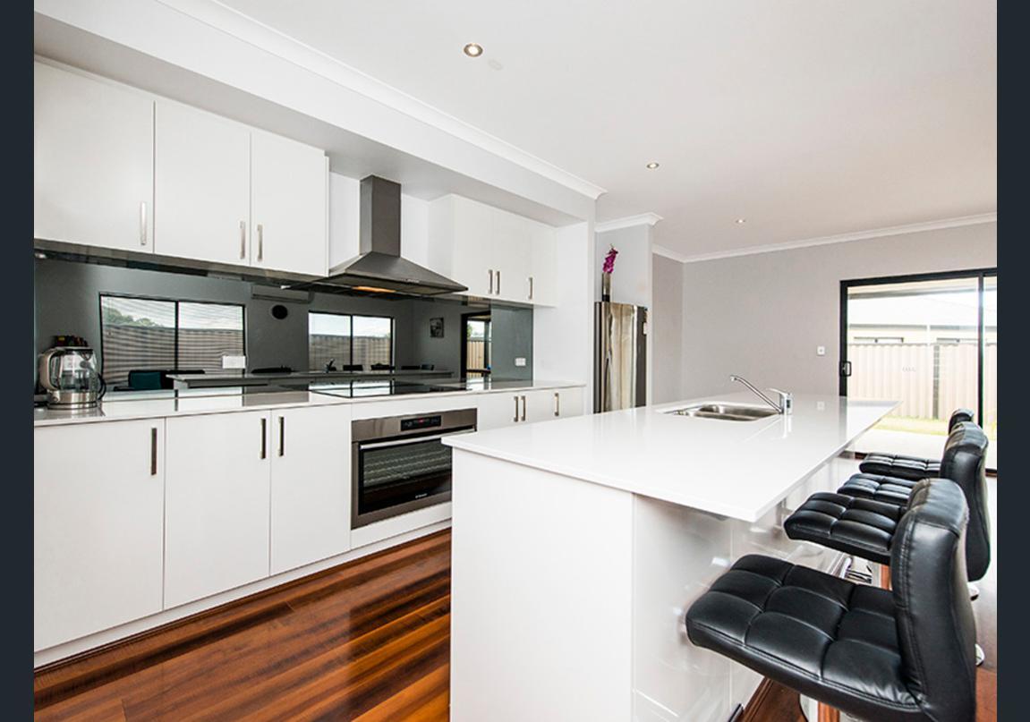 Piara Waters WA Accommodation Search