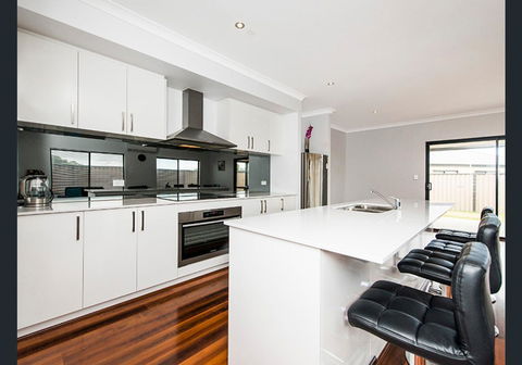 Vacation Home - Accommodation Search 0