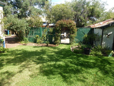 The Russell House - Accommodation Search 20