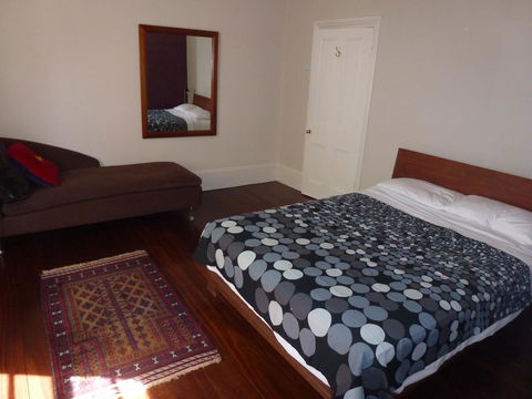 The Russell House - Accommodation Search 9