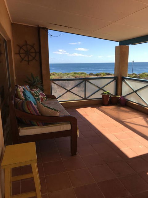 Surf Views - Accommodation Search 10
