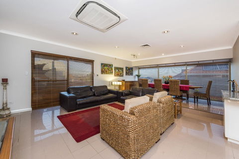Perth Luxury Accommodation - Accommodation Search 21