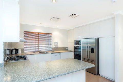 Perth Luxury Accommodation - Accommodation Search 10