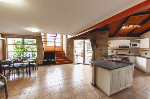 Esperance Foreshore Apartments - Accommodation Search 41