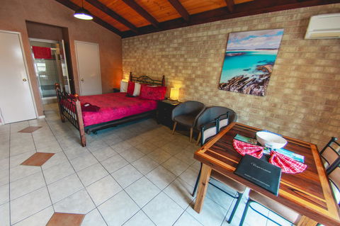 Esperance Foreshore Apartments - Accommodation Search 4