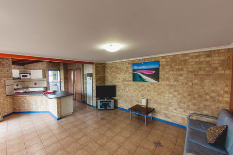 Esperance Foreshore Apartments - Accommodation Search 5