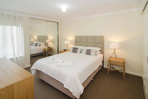 Beach Retreat - Busselton - Accommodation Search 5