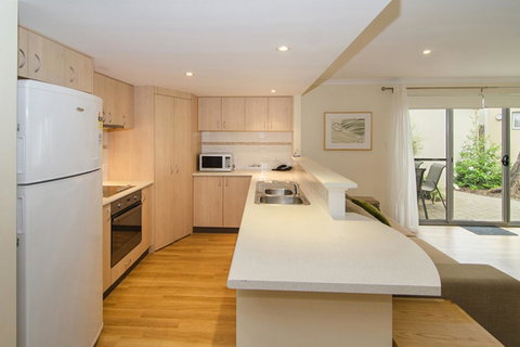 Beach Retreat - Busselton - Accommodation Search 4