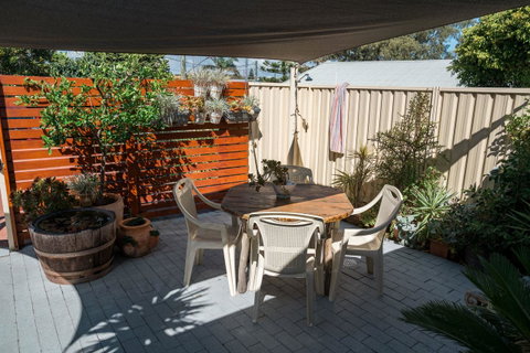 Sun Studio - Accommodation Search 9