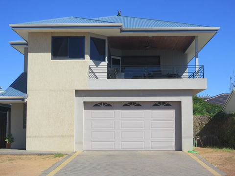 Kalbarri Riverfront Unit - Accommodation Search 3