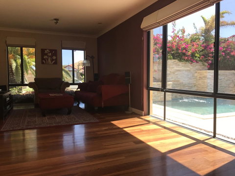 Le Boulevard - Accommodation Search 9