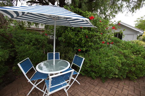 Jacaranda Guest House - Accommodation Search 31