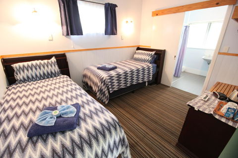 Jacaranda Guest House - Accommodation Search 18