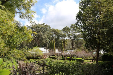 Two Sisters Chalets - Accommodation Search 20