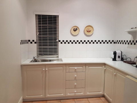 Two Sisters Chalets - Accommodation Search 11