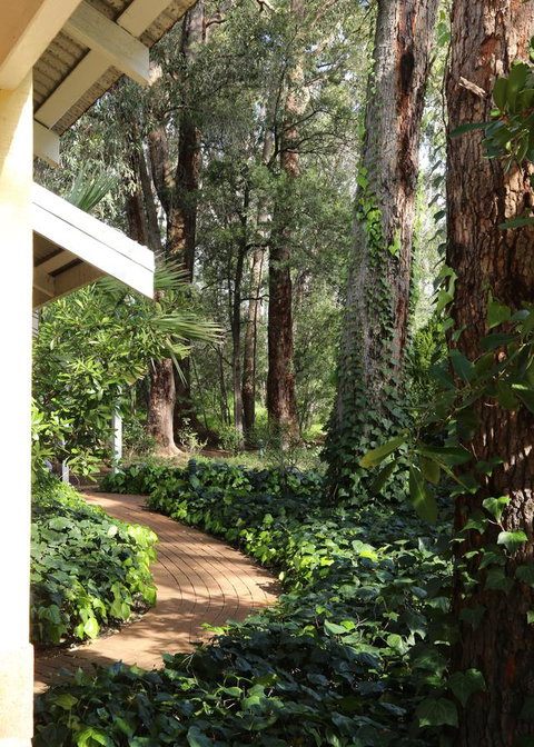 Two Sisters Chalets - Accommodation Search 25